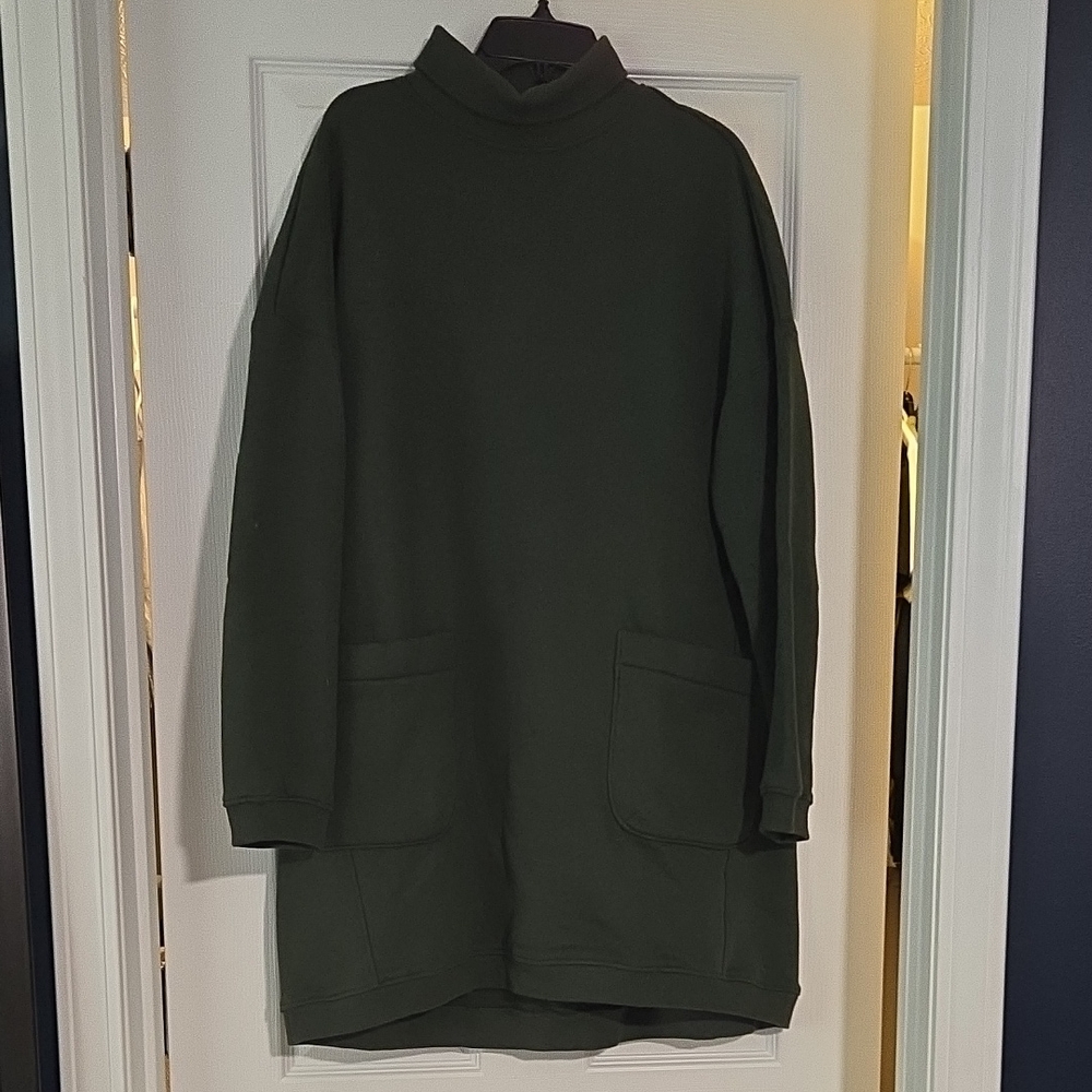 Pomander Place Forest Green Knitwear